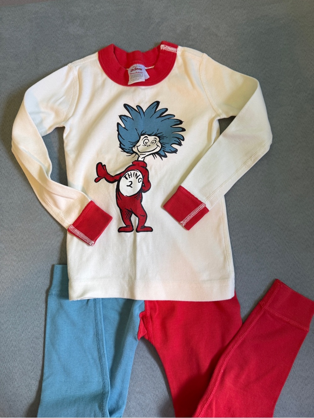 Hanna Andersson 4T Dr. Seuss pajamas - thing 2